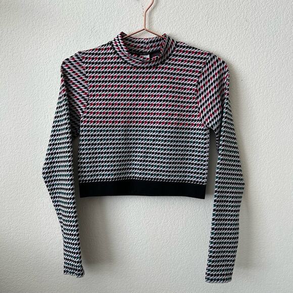 Fabletics Camryn Houndstooth Long Sleeve Top crop red white green black - Picture 5 of 8